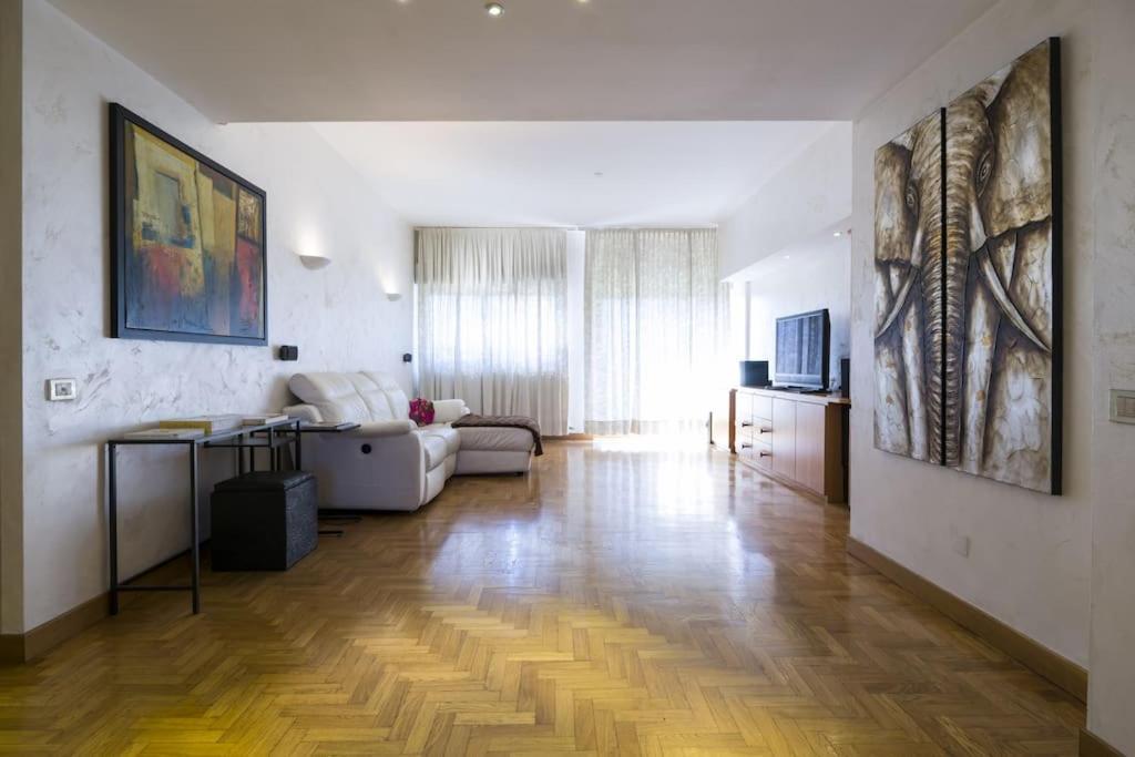 Fieramilano 3Br Apartment Exteriör bild